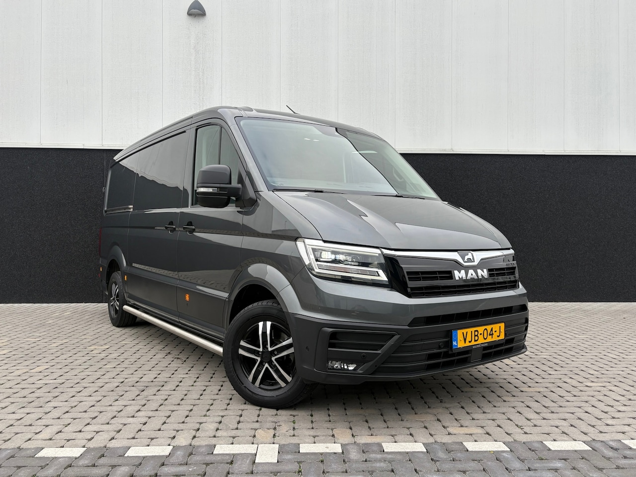 MAN TGE - 30 2.0 - Bomvol - Led - ACC - Automaat - Stoelverwarming - Camera - 3.000KG - AutoWereld.nl