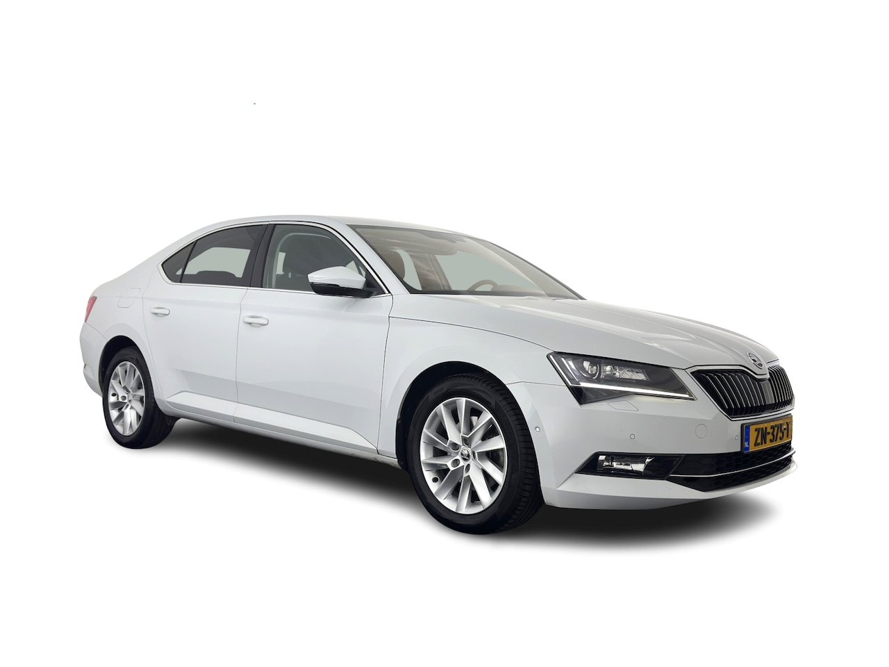 Skoda Superb - 2.0 TDI Style Business Aut. *XENON | NAVI-FULLMAP | MEMORY-PACK | HEATED-COMFORTSEATS | DA - AutoWereld.nl