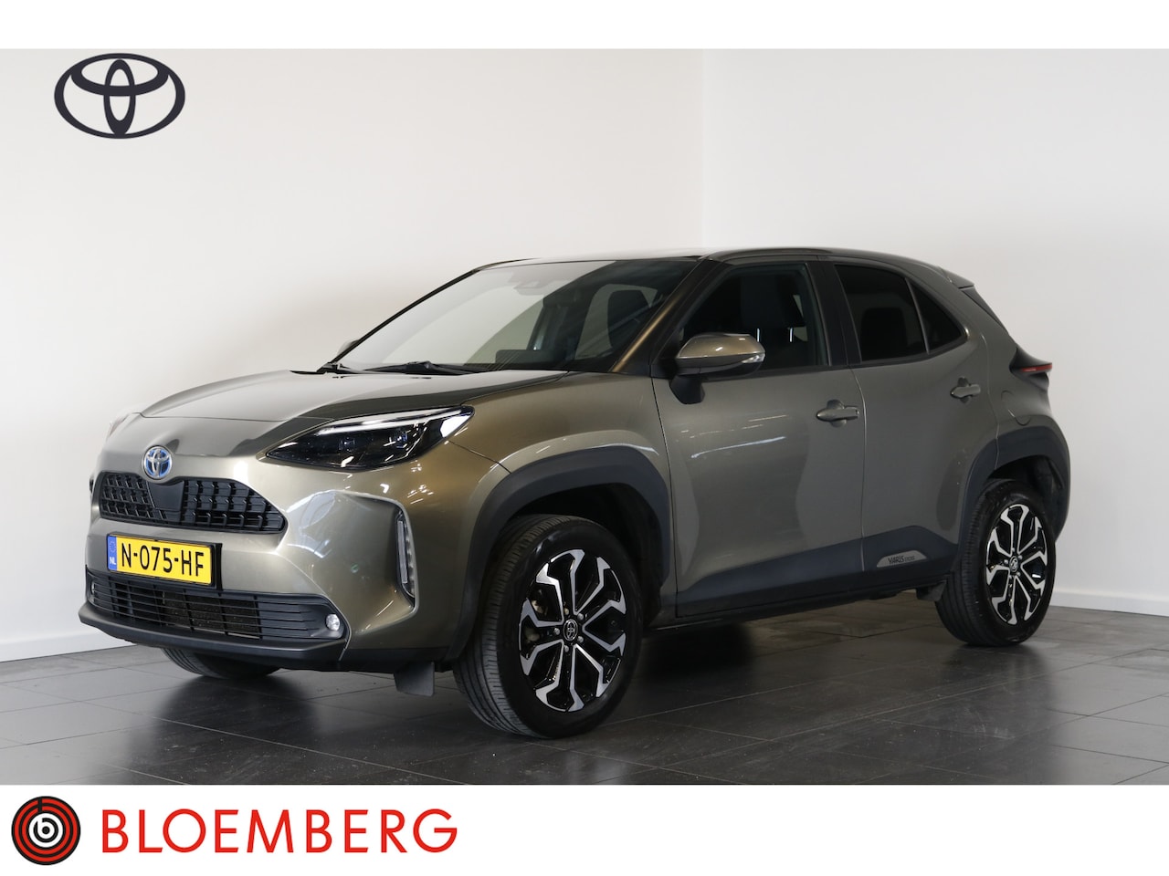 Toyota Yaris Cross - 1.5 Hybrid First Edition | Stoelverwarming | Trekhaak | - AutoWereld.nl