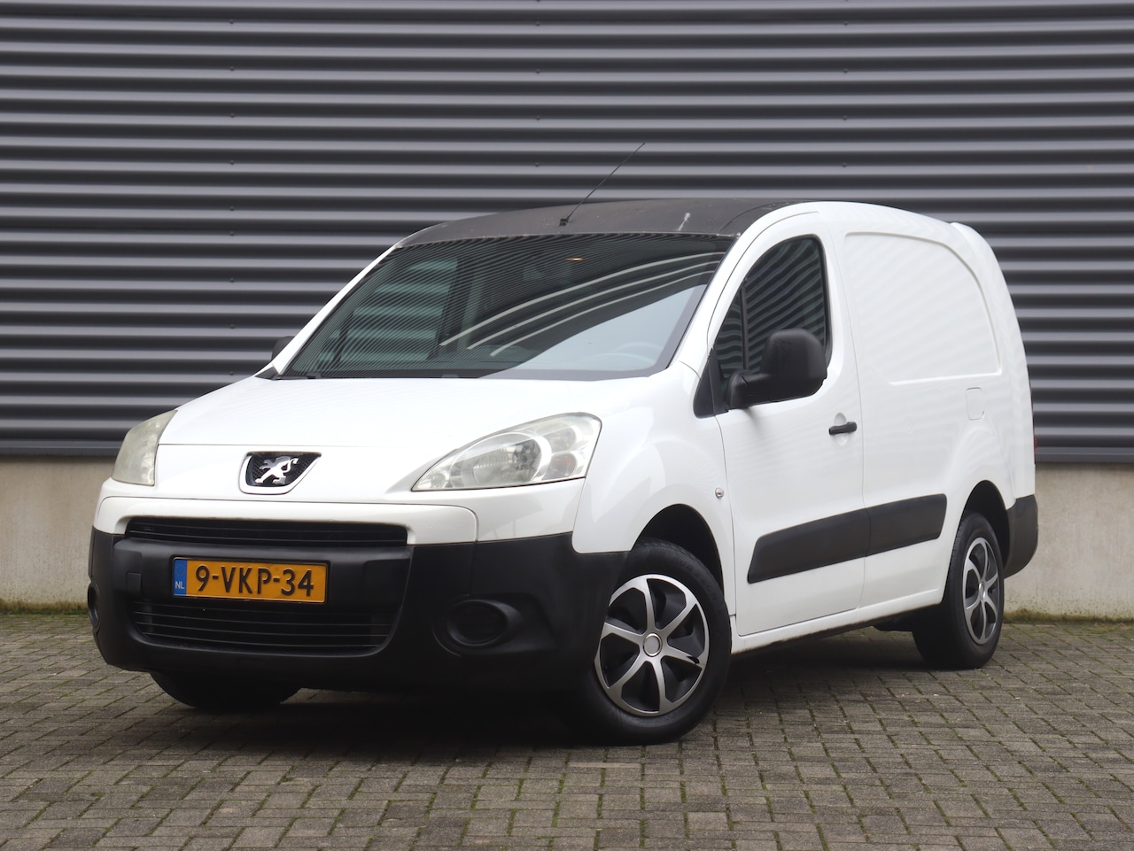Peugeot Partner - 122 1.6 HDI L2 XT Profit + Nieuwe Apk, nieuwe banden, Trek.H - AutoWereld.nl