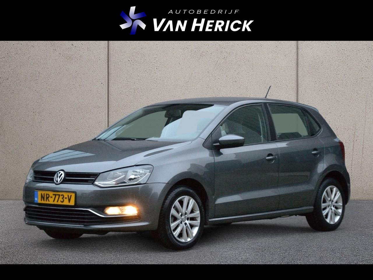 Volkswagen Polo - 1.2 TSI Comfortline 5-Deurs | Automaat | Cruise | Airco - AutoWereld.nl