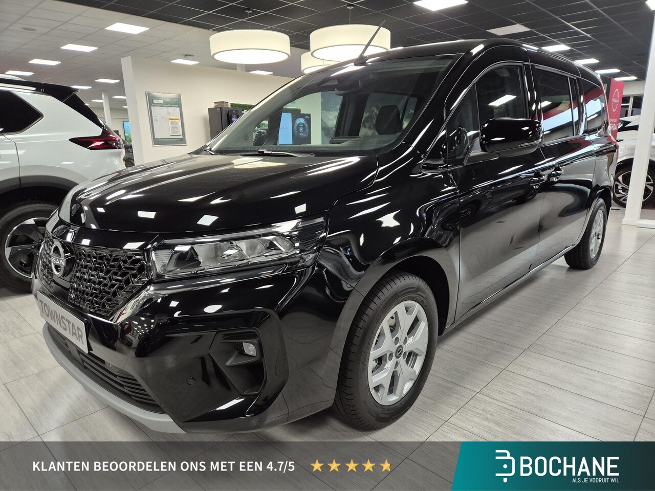 Nissan Townstar Evalia - N-Connecta L2 45 kWh 7 zitplaatsen | Vegan 1/2 lederen interieur | LM velgen, etc | NIEUW - AutoWereld.nl