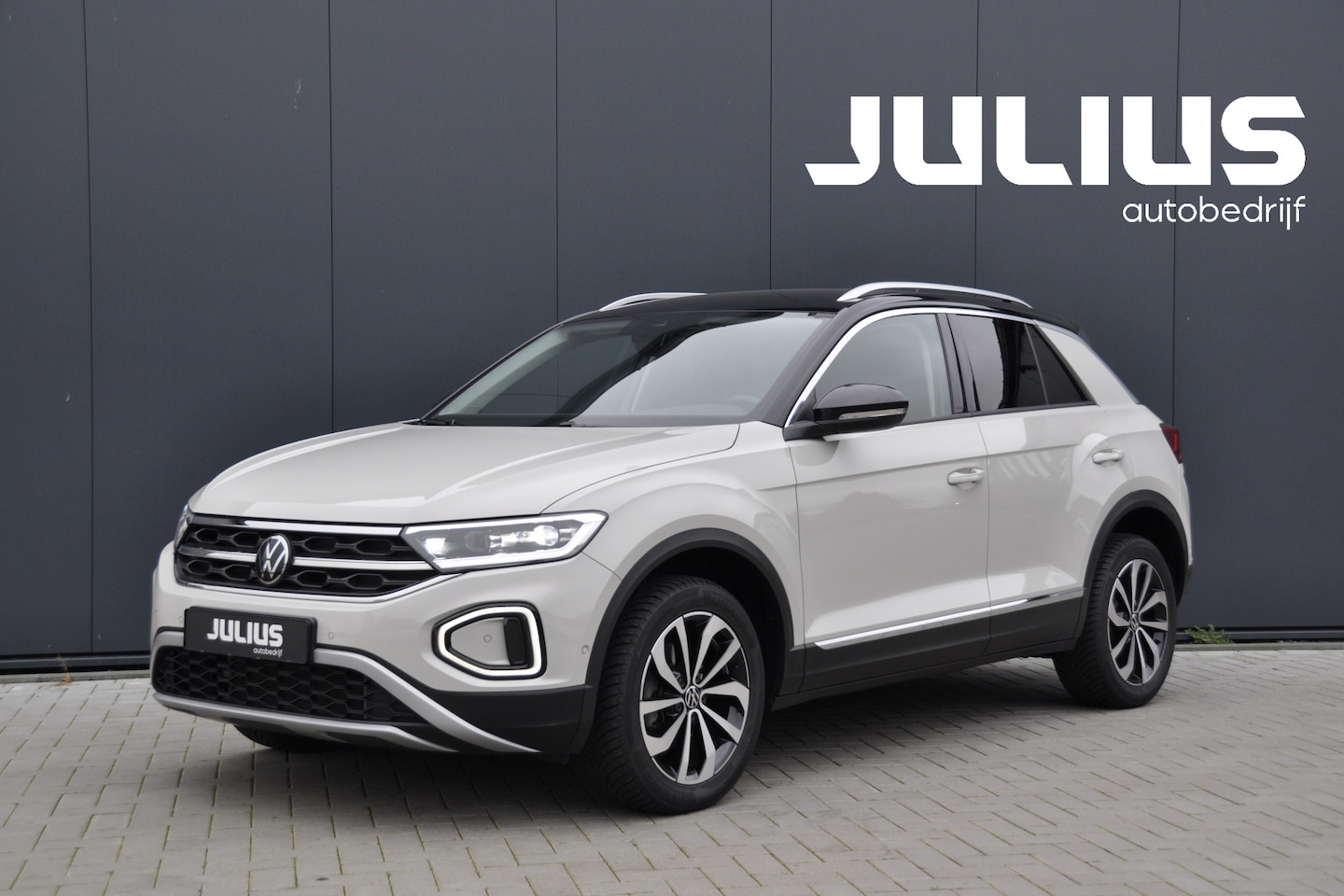 Volkswagen T-Roc - 1.5 TSI Style DSG - AutoWereld.nl