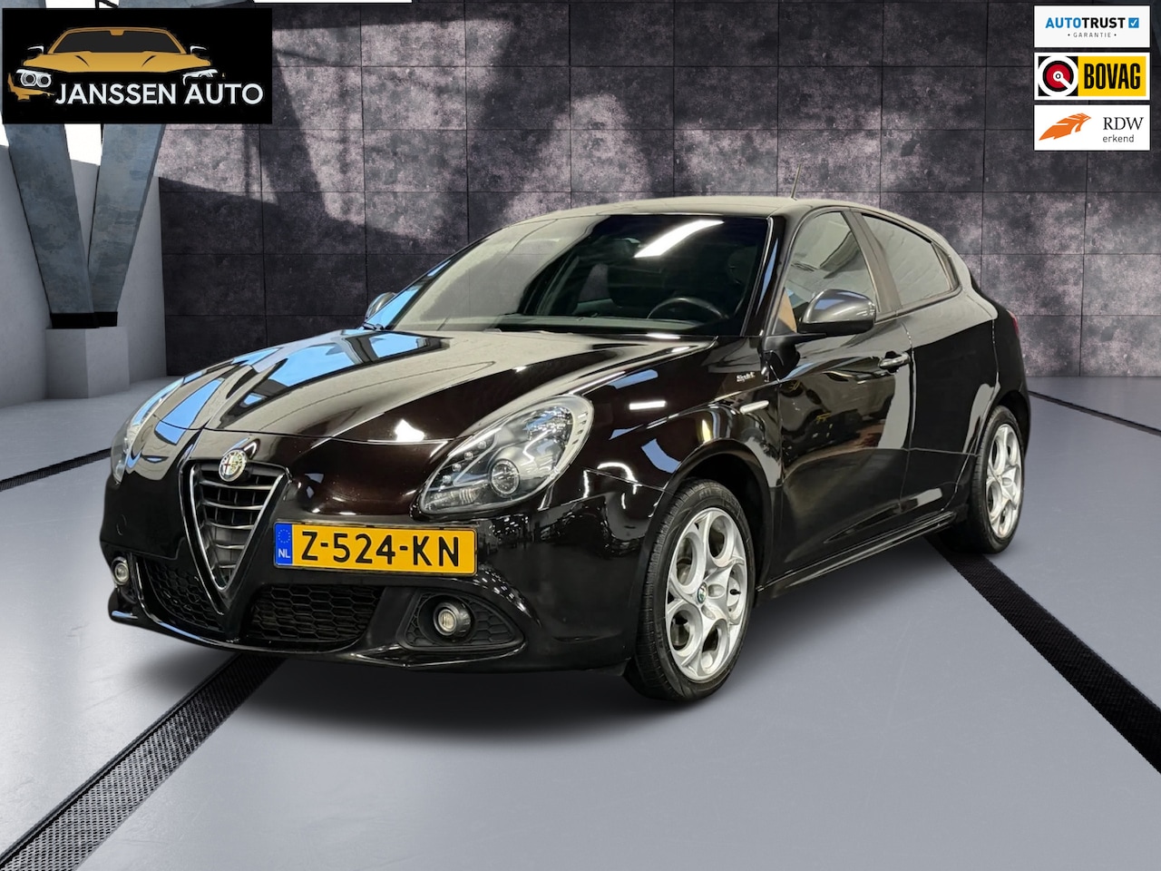 Alfa Romeo Giulietta - 1.4 T Sprint | Alcantara | Carbon | DAB | Navi | Nero Etna | DNA | 150PK - AutoWereld.nl
