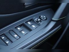 Peugeot 308 SW - 1.2 Hybrid 145 e-DCS6 GT VOORRAAD KORTING / SNEL LEVERBAAR