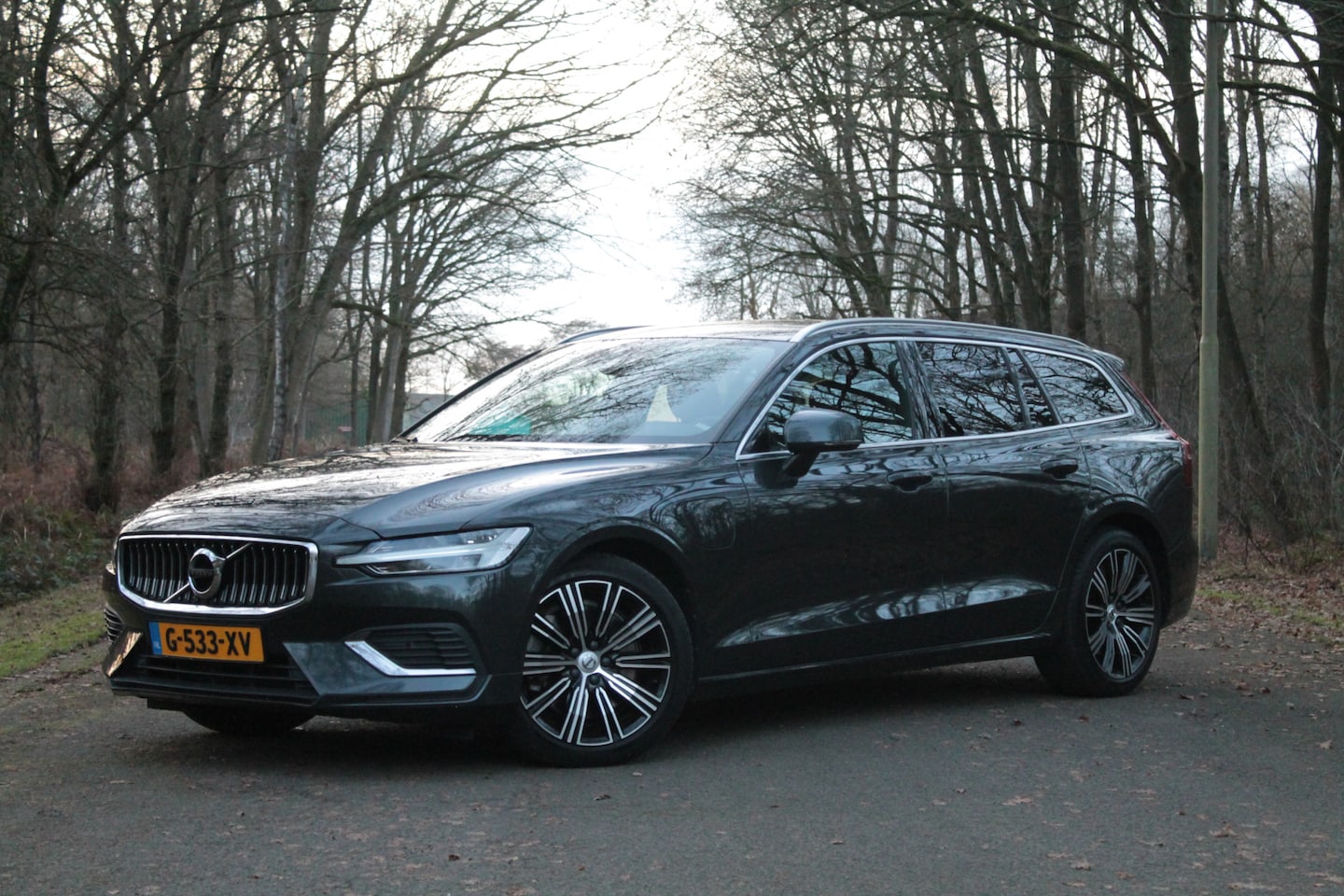 Volvo V60 - 2.0 T6 Twin Engine AWD Inscription | LED | Carplay | CC - AutoWereld.nl