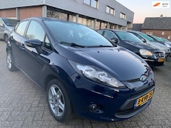 Ford Fiesta - 1.25 Trend 2011 € 2750.- Airco - Cruise 1 Jr. Apk Zo mee