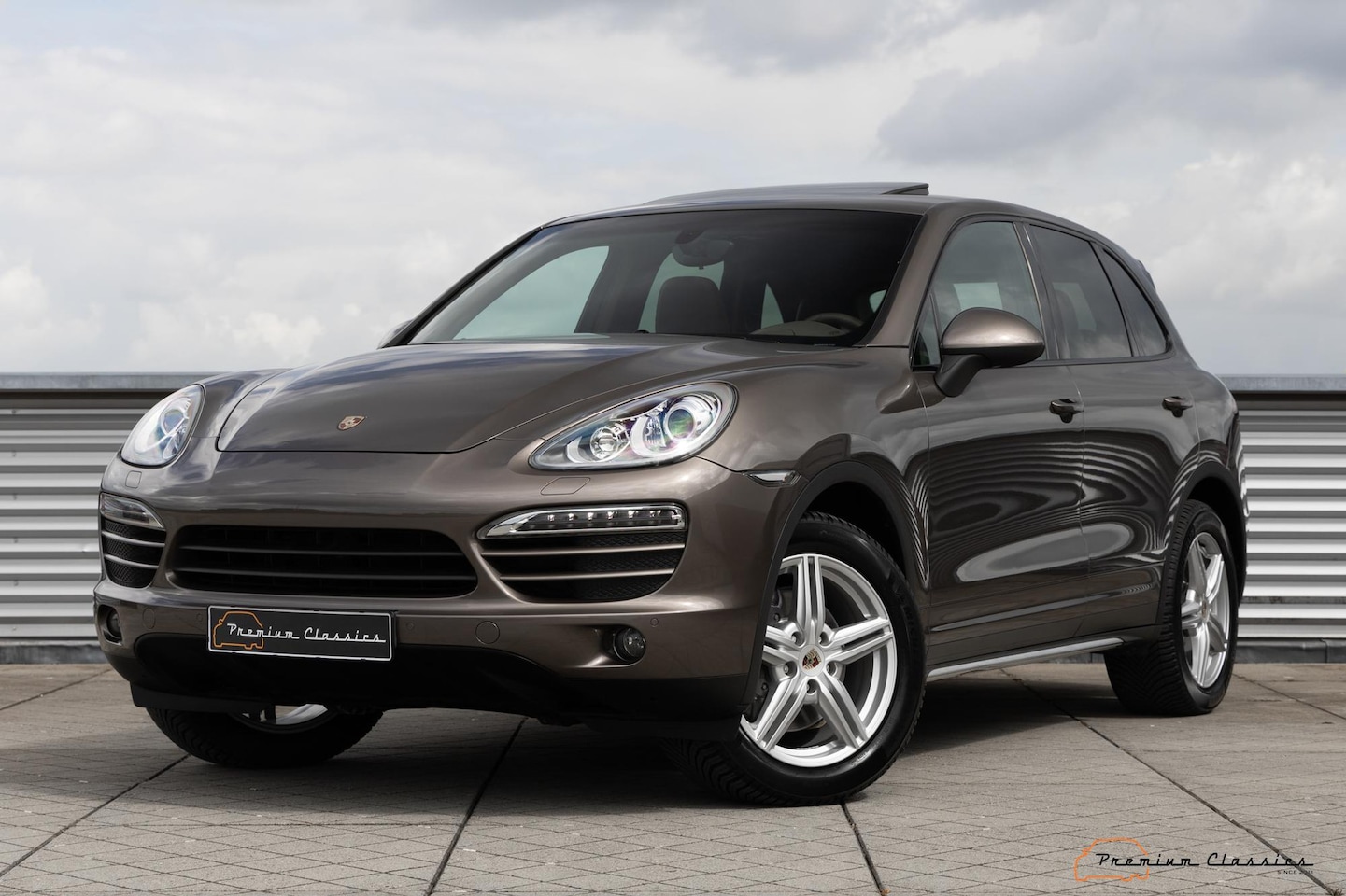 Porsche Cayenne Electric - 3.6 V6 958 | 36.000KM | Electric Tailgate | Sunroof | BOSE | Air Suspension - AutoWereld.nl