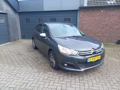 Citroën C4 - 1.2 PureTech Collection, Climate control, Cruise control, Navi, Parking system, Trekhaak