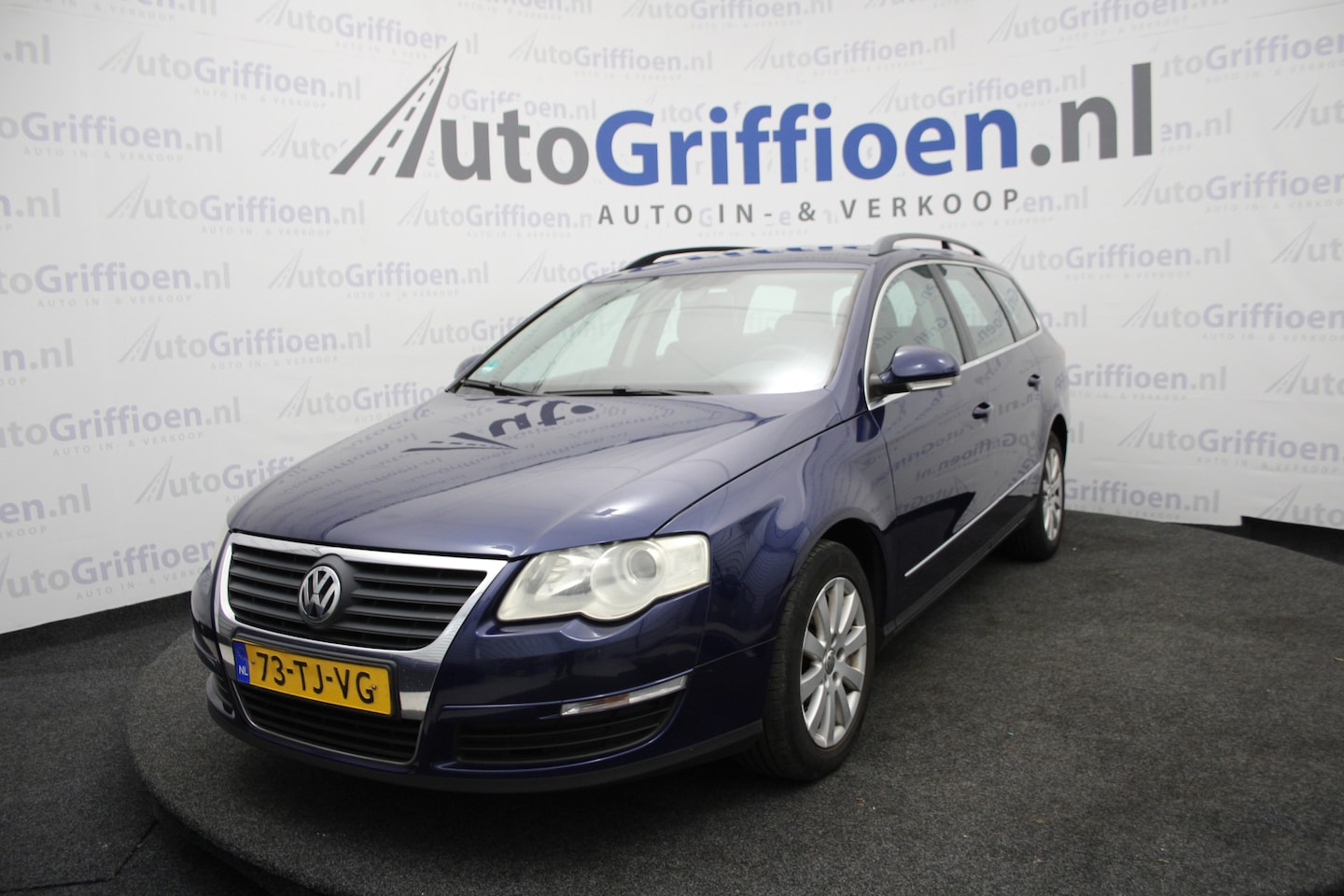 Volkswagen Passat Variant - 2.0 FSI Comfortline nette station met trekhaak - AutoWereld.nl