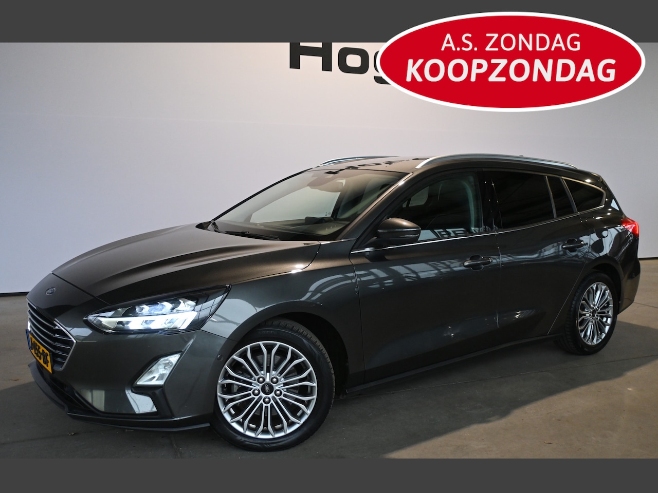 Ford Focus Wagon - 1.0 EcoBoost Titanium Business Automaat Carplay Navigatie Rijklaarprijs Inruil Mogelijk! - AutoWereld.nl