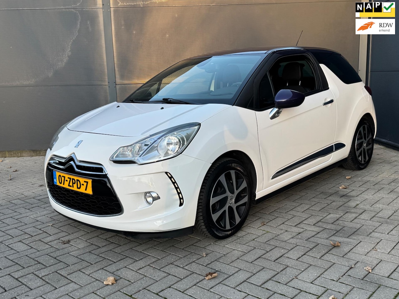 Citroën DS3 - 1.2 VTi So Chic / Nap / Nw riem - AutoWereld.nl