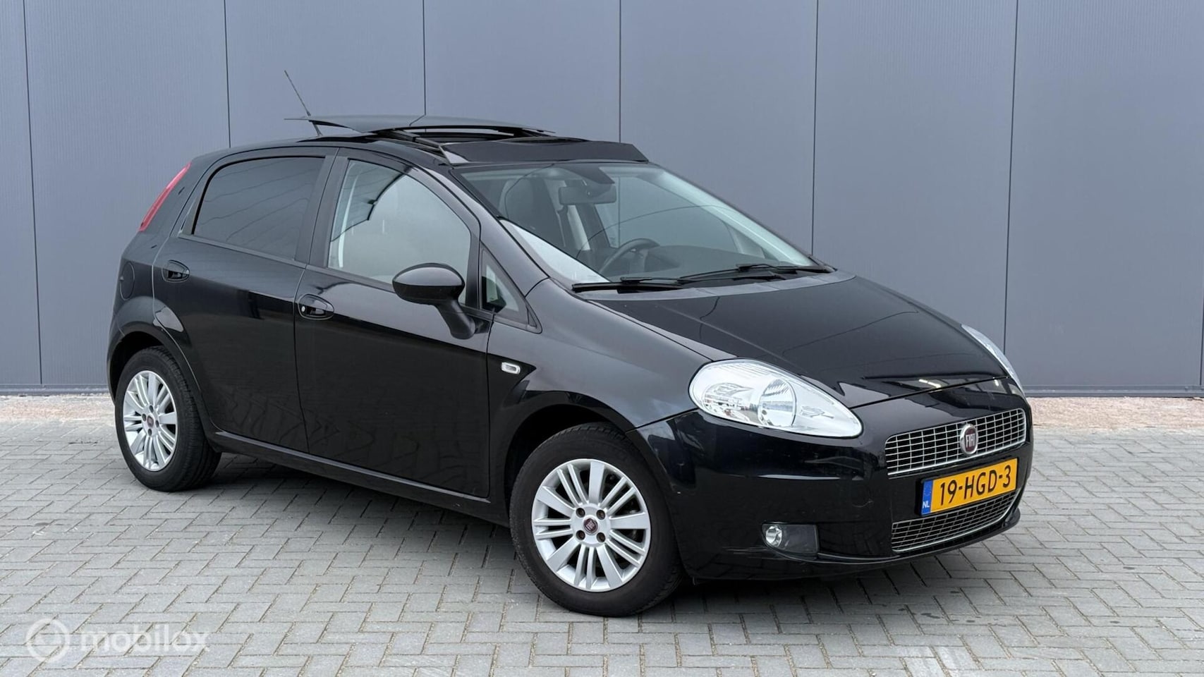 Fiat Grande Punto - 1.2 Automaat Pano CarPlay - AutoWereld.nl