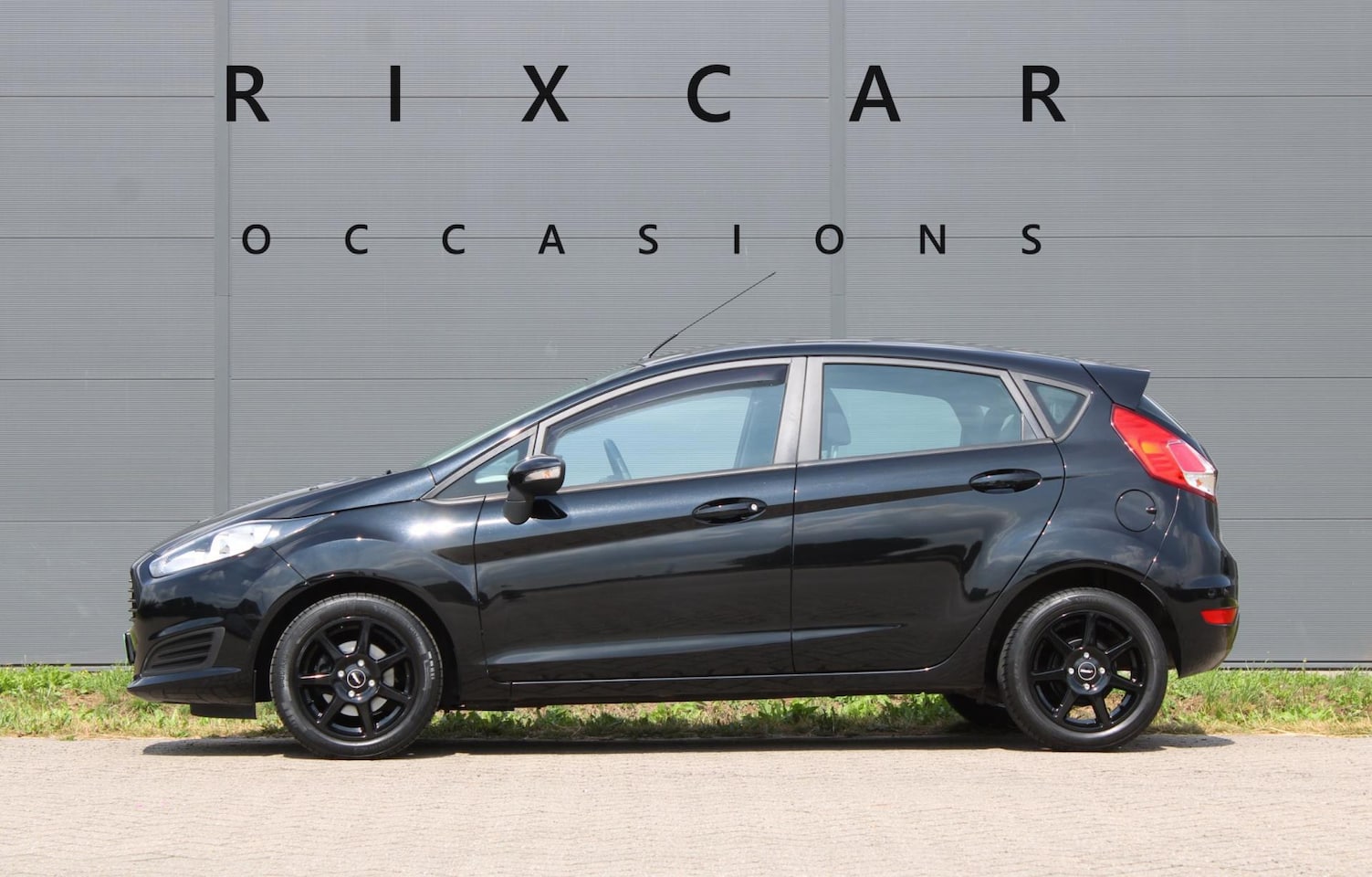 Ford Fiesta - 1.0 Champion Airco Parrot - AutoWereld.nl