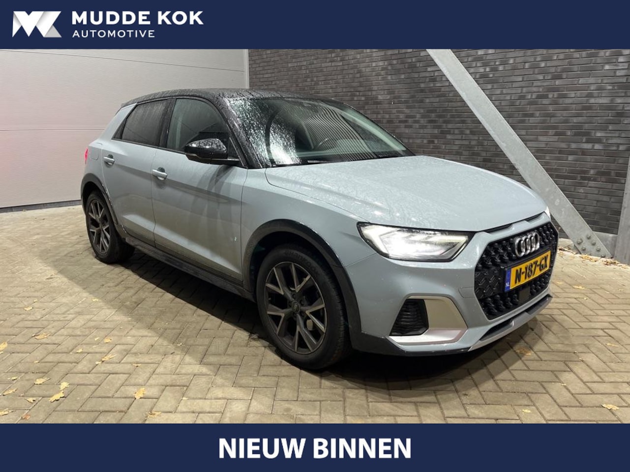 Audi A1 citycarver - 30 TFSI epic | Getint Glas | 17 Inch | LED | Apple Carplay - AutoWereld.nl