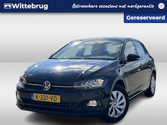 Volkswagen Polo - 1.0 TSI Comfortline / Navigatie / Parkeersensoren achter / Airco /