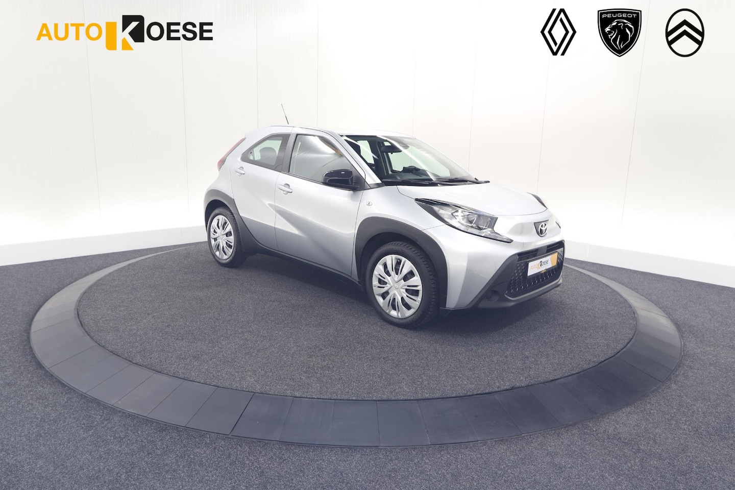 Toyota Aygo X - 1.0 VVT-i MT Play | Camera | Apple Carplay | Airco - AutoWereld.nl