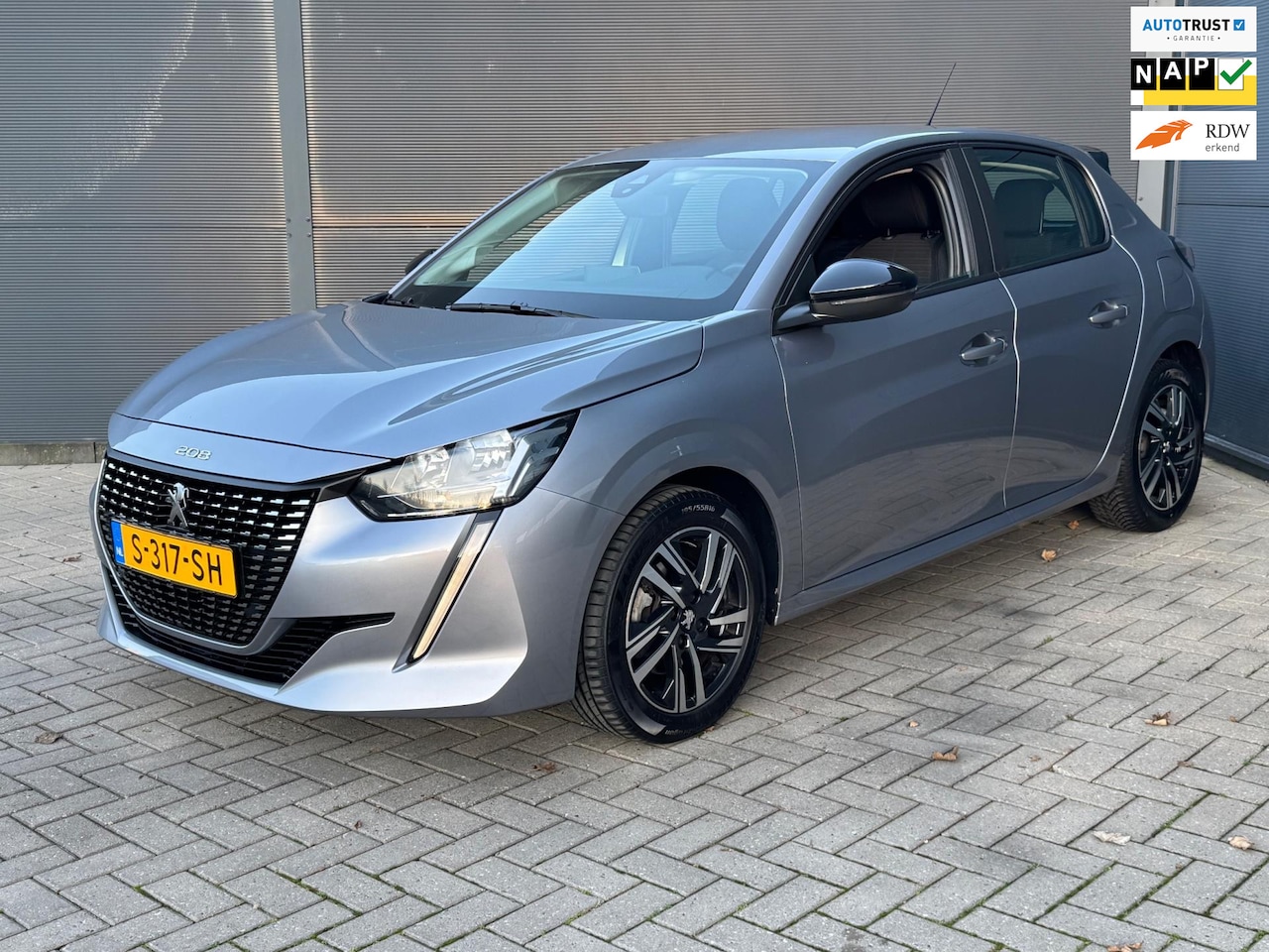 Peugeot 208 - 1.2 PureTech Active / Automaat / Carplay / Nap - AutoWereld.nl