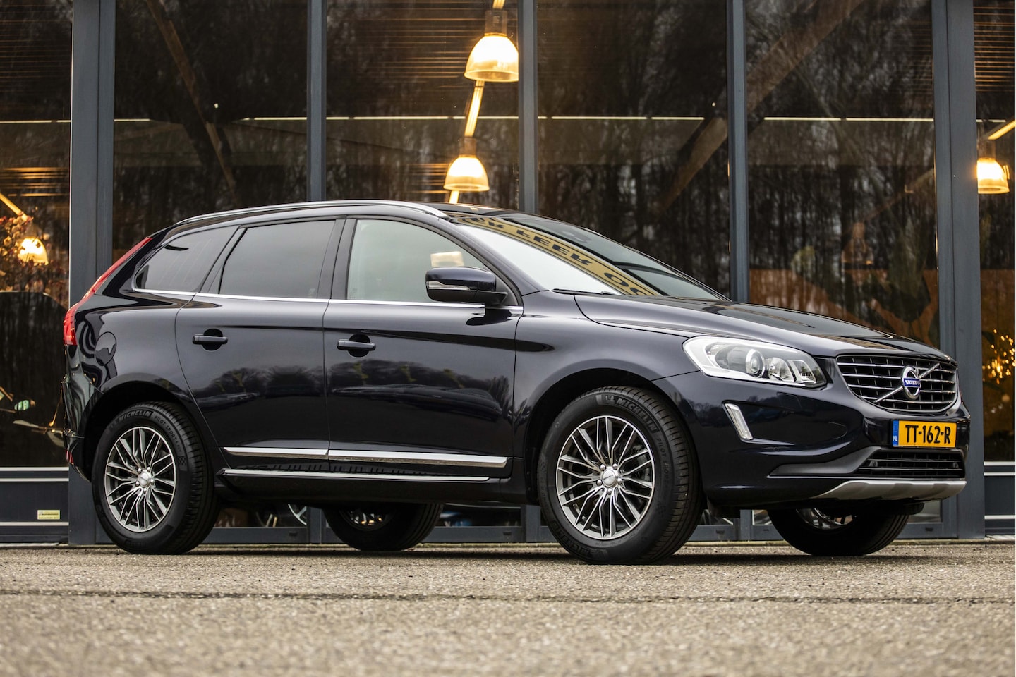 Volvo XC60 - 2.0 T5 FWD Momentum 2.0 T5 FWD Momentum - AutoWereld.nl