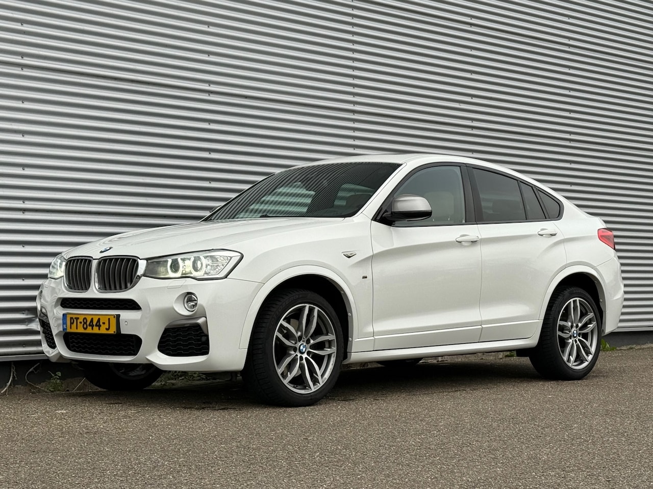 BMW X4 - M4.0i High Executive M40i High Executive, Panodak, Leder, Trekhaak, PDC, ACC, - AutoWereld.nl