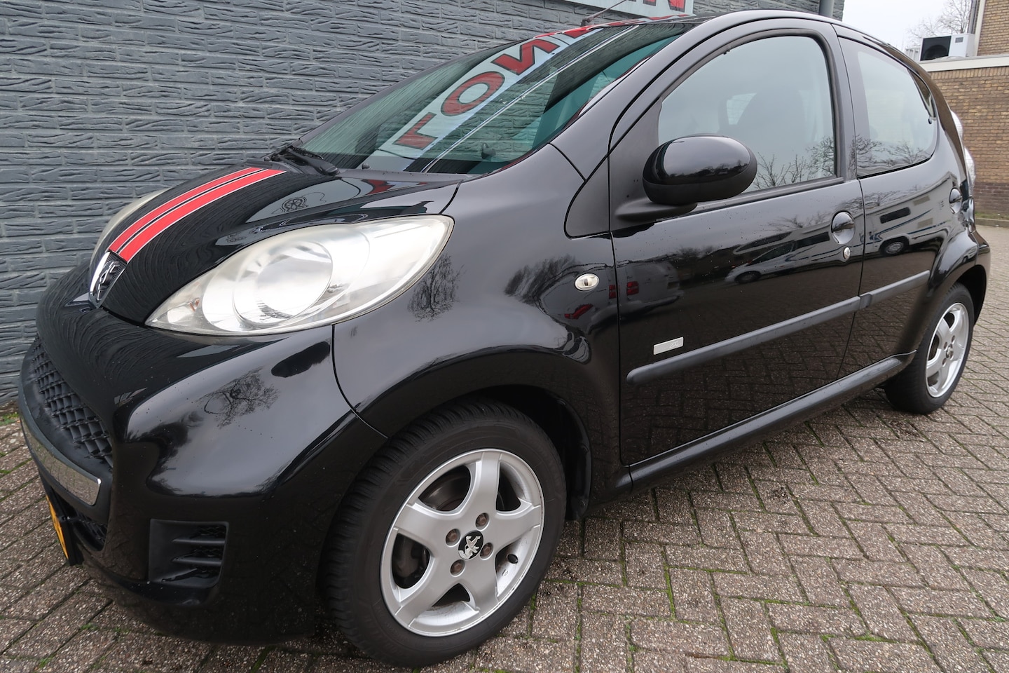 Peugeot 107 - 1.0-12V Millesim 200 1.0-12V Millesim 200 - AutoWereld.nl