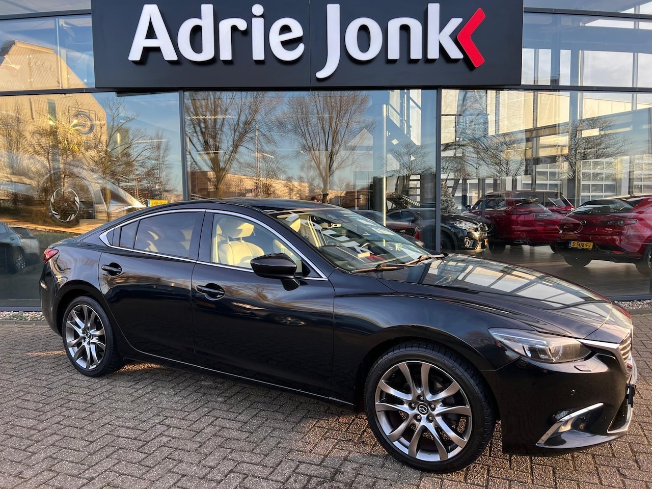 Mazda 6 - 2.5 SkyActiv-G 192 GT-M AUTOMAAT | LEDER | 19" VELGEN | Bose AUDIO | HEAD-UP DISPLAY | KEY - AutoWereld.nl