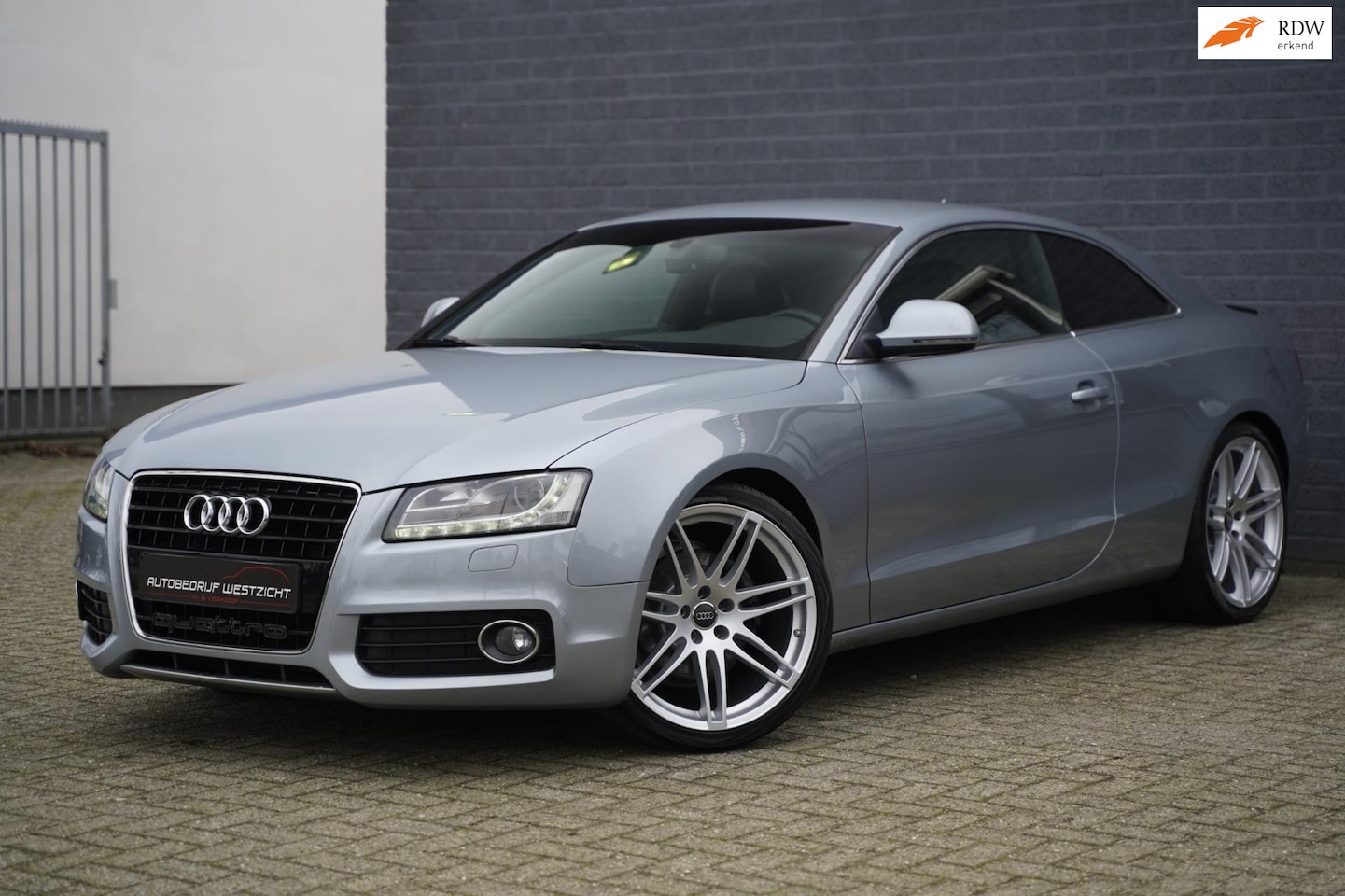 Audi A5 Coupé - 3.2 FSI quattro 265pk S line, Rieger uitlaat! - AutoWereld.nl