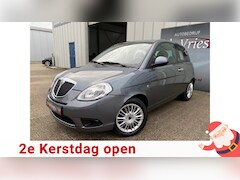 Lancia Y(psilon) - Ypsilon 1.4 Oro Airco / Stuurbekr. / Elektr.Pakket / Zeer nette auto