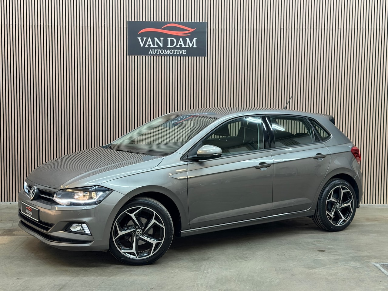Volkswagen Polo - 1.0 TSI R-Line 2020 DSG LED CLIMA CAR-PLAY PDC - AutoWereld.nl
