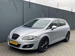 SEAT Leon - 1.8 TFSI RIJDT GOED/NETTE AUTO/KUIPSTOELEN/PDC V+A