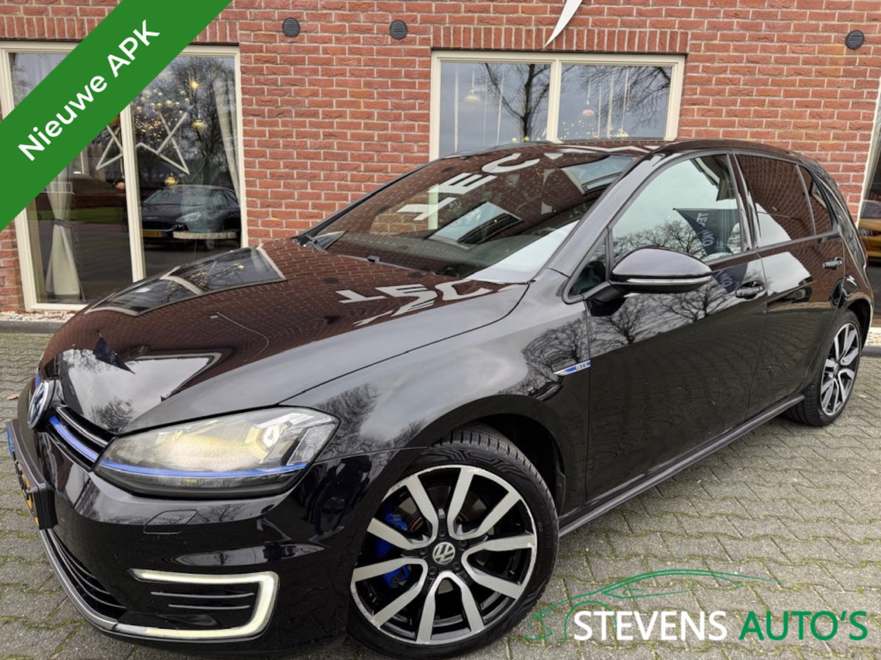 Volkswagen Golf - 1.4 TSI GTE NIEUWE APK / STANDKACHEL / STOELVERW. / CAMERA / CAR - AutoWereld.nl
