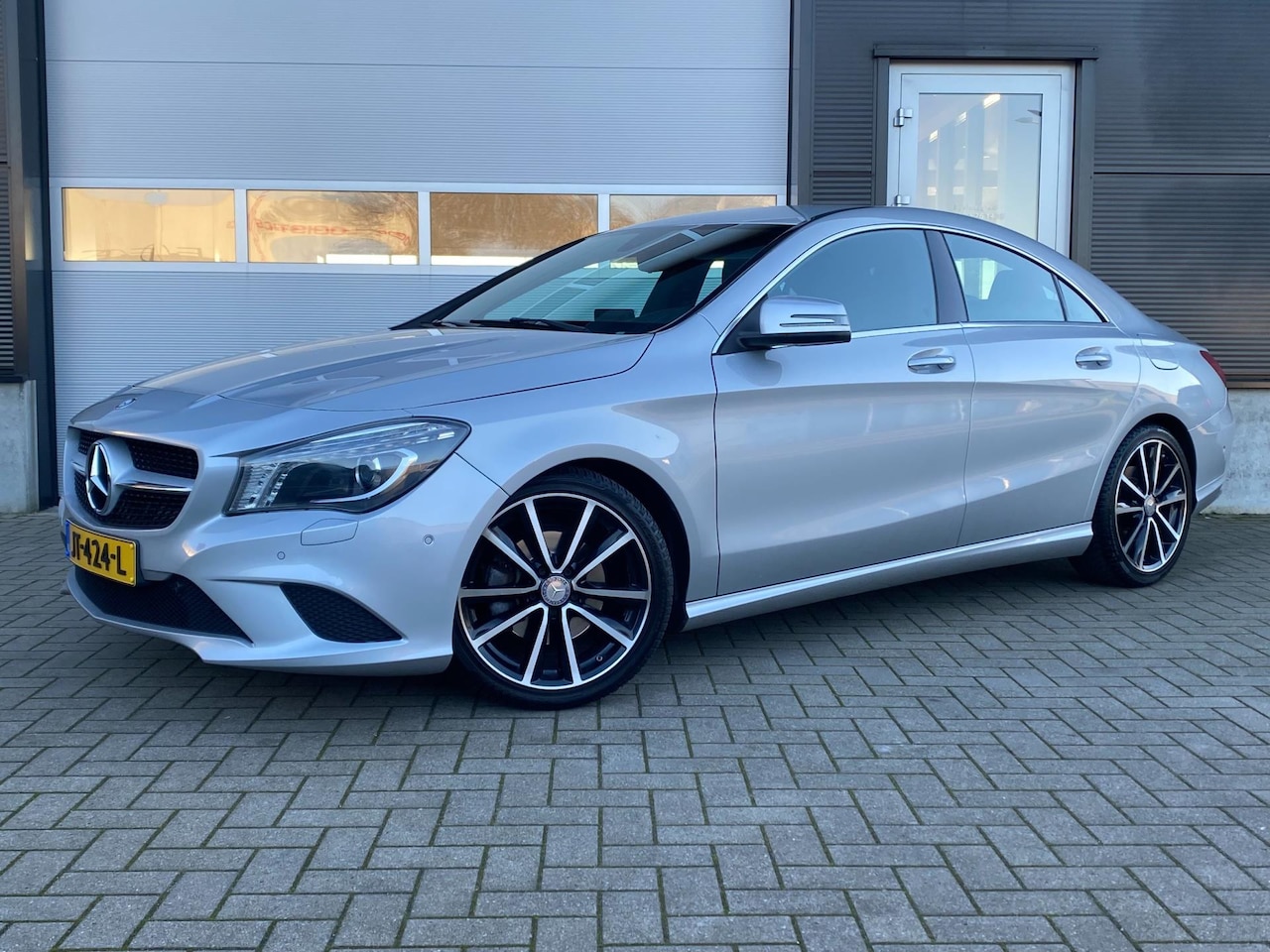 Mercedes-Benz CLA-Klasse - 180 Automaat Xenon Navi 18" NL-auto - AutoWereld.nl