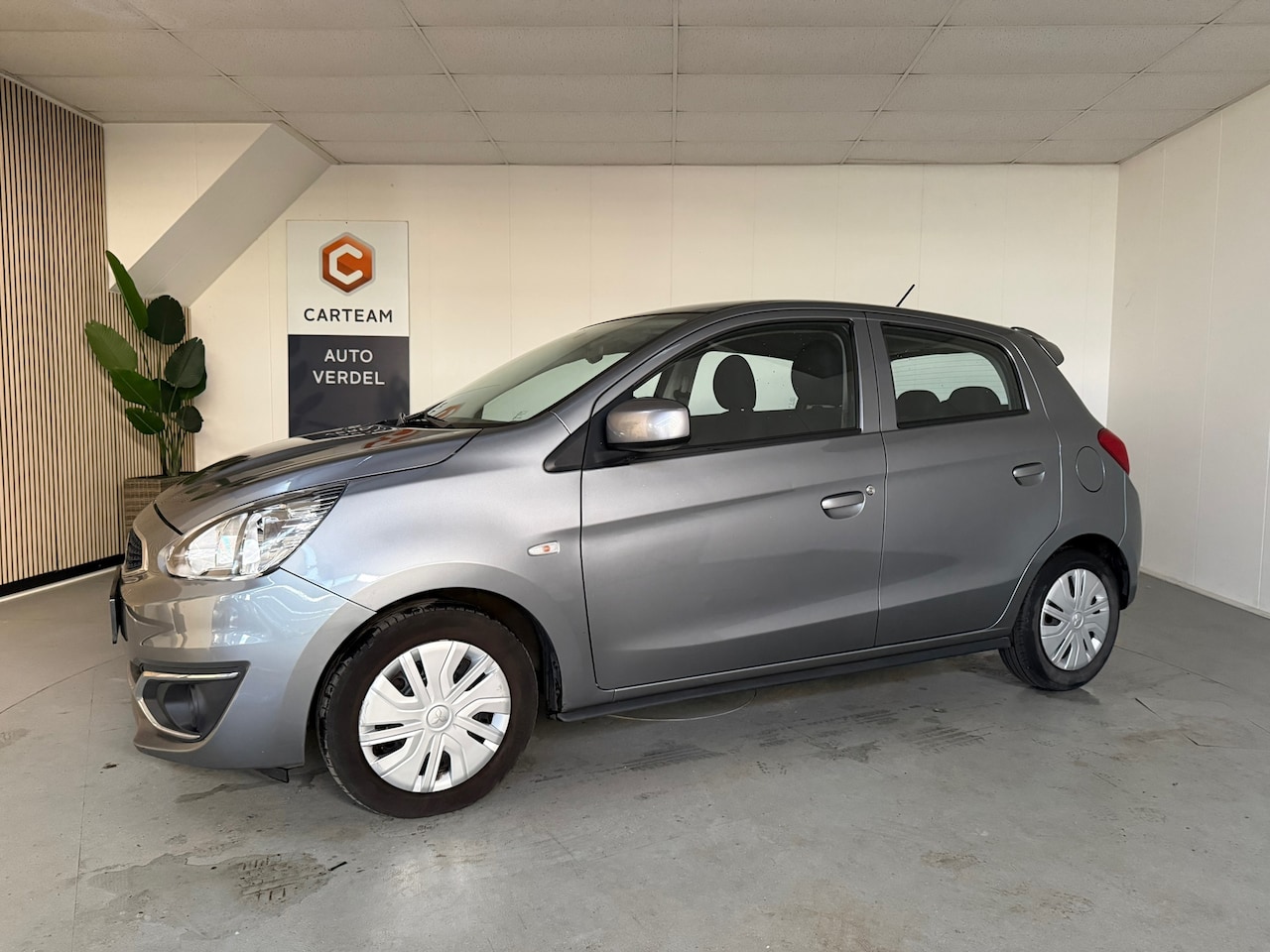 Mitsubishi Space Star - 1.0 Cool+ Airco - AutoWereld.nl