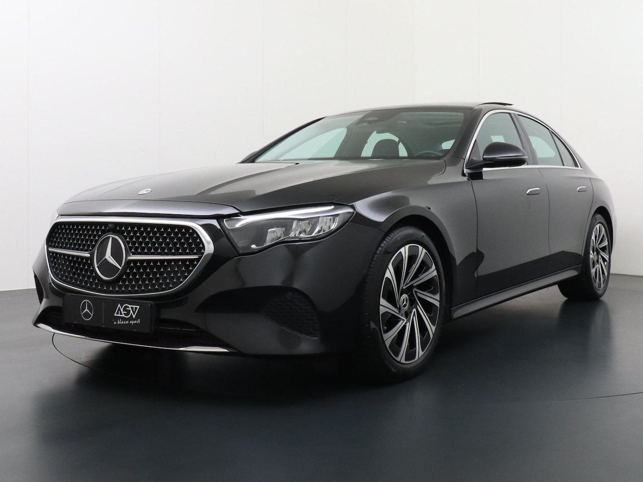 Mercedes-Benz E-klasse - 220 d Avantgarde Panoramadak, Winterpakket, 19 Inch velgen - AutoWereld.nl