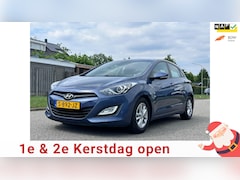 Hyundai i30 - 1.6 GDI Business Edition Automaat*Achteruit Camera*Navigatie*Cruise*Clima*Stoelverwarming*
