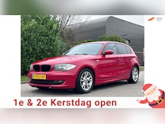 BMW 1-serie - 118i Automaat*5DR*Stoelverwarming*Airco*05-12-2026 APK*LM velgen