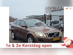 Volvo XC60 - 2.0T Summum Automaat achteruit camera leerbekeleding stoelverwarming panorama dak trekhaak