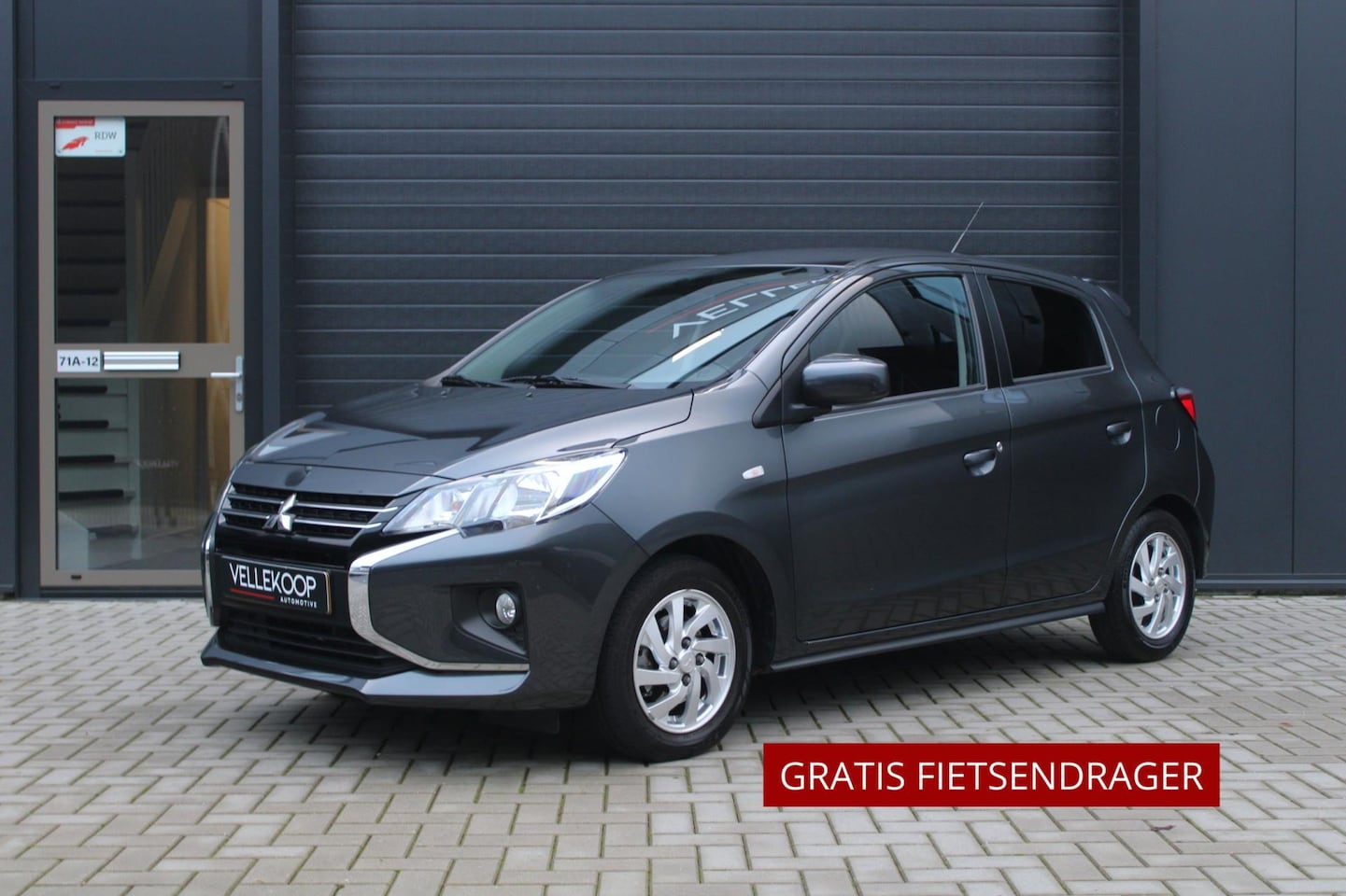 Mitsubishi Space Star - 1.2 Dynamic 5-deurs | Automaat | Trekhaak | Airco | Camera | Cruise Control | 1e eigenaar - AutoWereld.nl