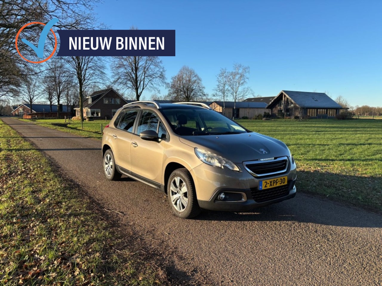 Peugeot 2008 - 1.2 VTi Active Pack | Navigatie | Parkeersensoren | Trekhaak | - AutoWereld.nl