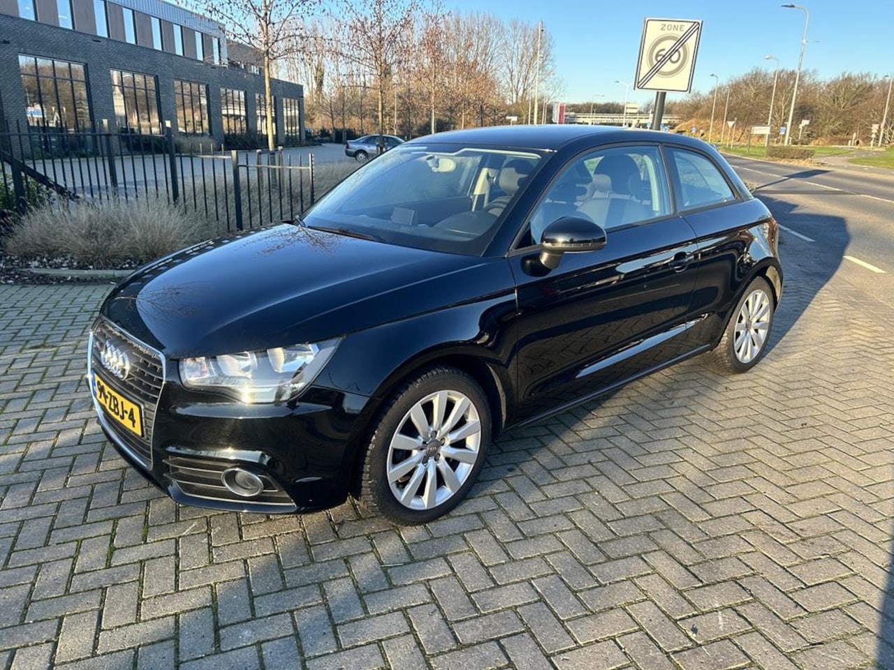 Audi A1 - 1.2 TFSI Connect 2012! NAVI AIRCO! NWE APK! - AutoWereld.nl
