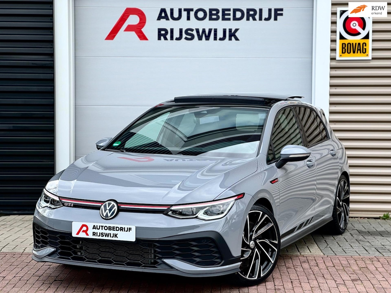Volkswagen Golf - 2.0 TSI Clubsport Pano/Matrix/H&K/Blindspot - AutoWereld.nl