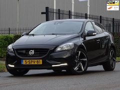 Volvo V40 - 1.6 D2 Kinetic NAP/NAVI/AIRCO/CRUISE/PDC/LED/APK