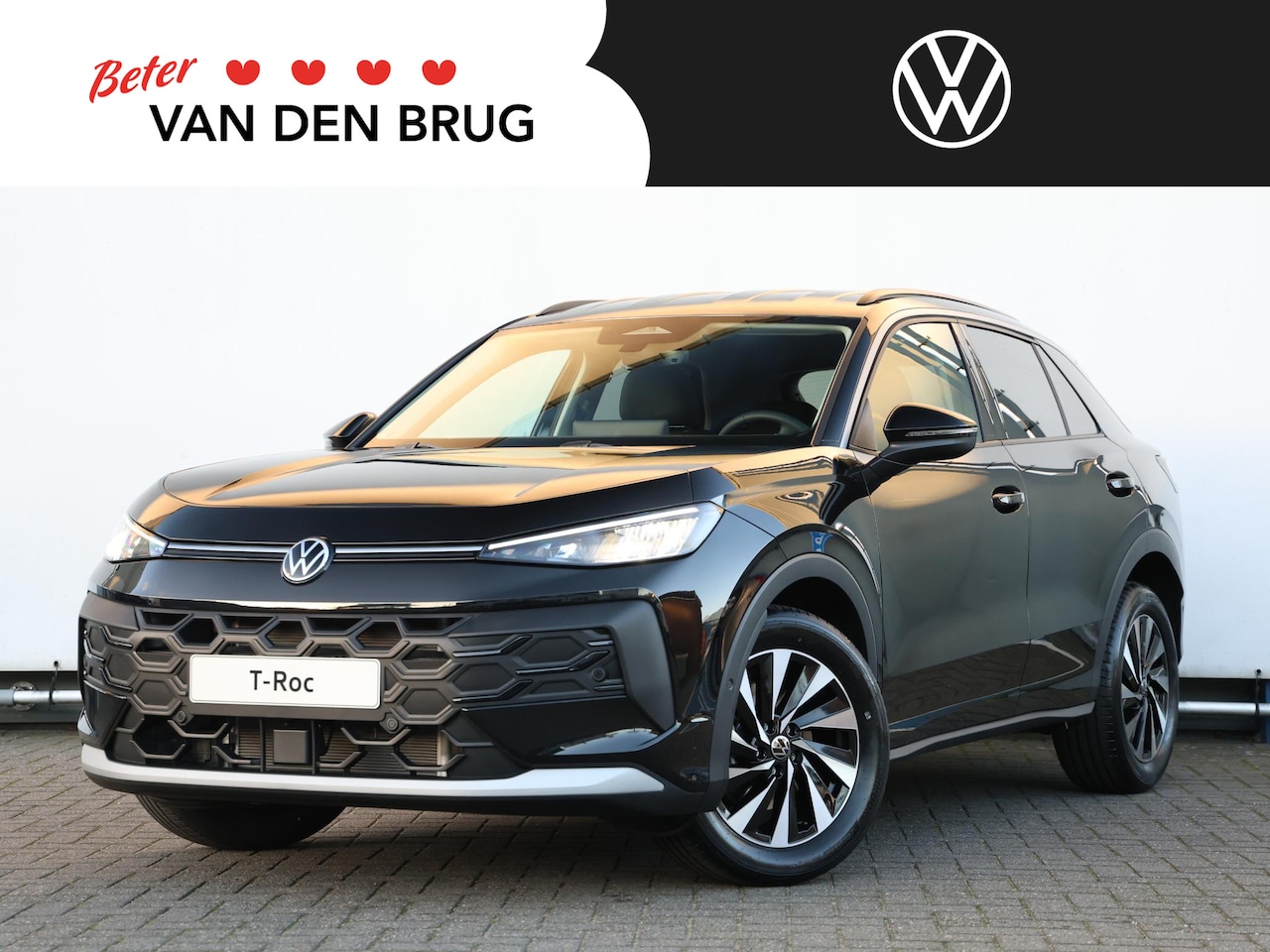 Volkswagen T-Roc - Life First Edition 1.5 eTSI 116 PK | Stoelverwarming | App connect | Camera | 17" velgen | - AutoWereld.nl