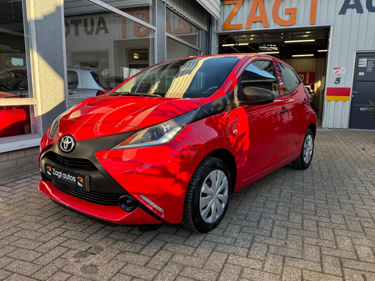 Toyota Aygo - 1.0 VVT-i x-fun 1.0 VVT-i x-fun - AutoWereld.nl