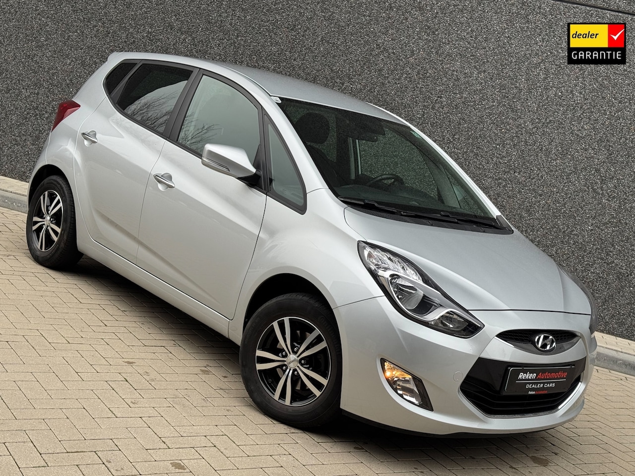 Hyundai ix20 - 1.4i Premium Cruise Camera Clima Stoelverwarming - AutoWereld.nl