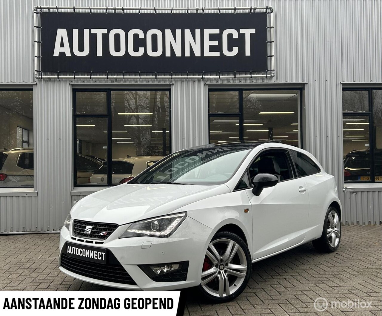 SEAT Ibiza SC - 1.4 TSI Cupra 1.4 TSI Cupra, PANODAK, LEDER, CRUISE, PDC - AutoWereld.nl