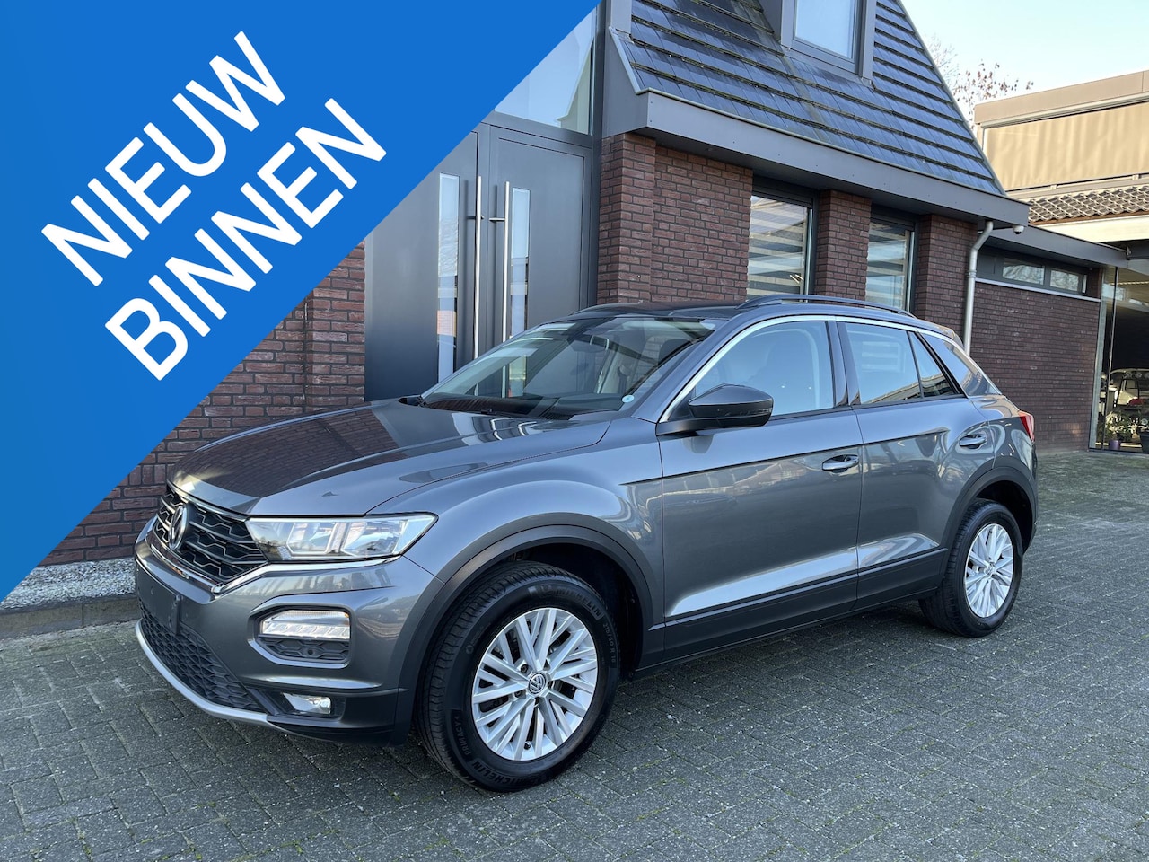 Volkswagen T-Roc - 1.5 TSI Style ADAPTIVE CRUISE CONTROL | CAMERA | TREKHAAK | LED | APPLE/ANDROID CARPLAY - AutoWereld.nl