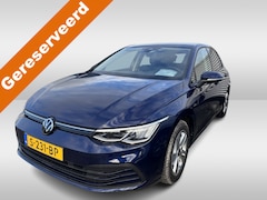 Volkswagen Golf - 1.0 eTSI Life DSG Automaat Digital Cockpit Pro / Navigatie Discovery / App-connect /Comfor