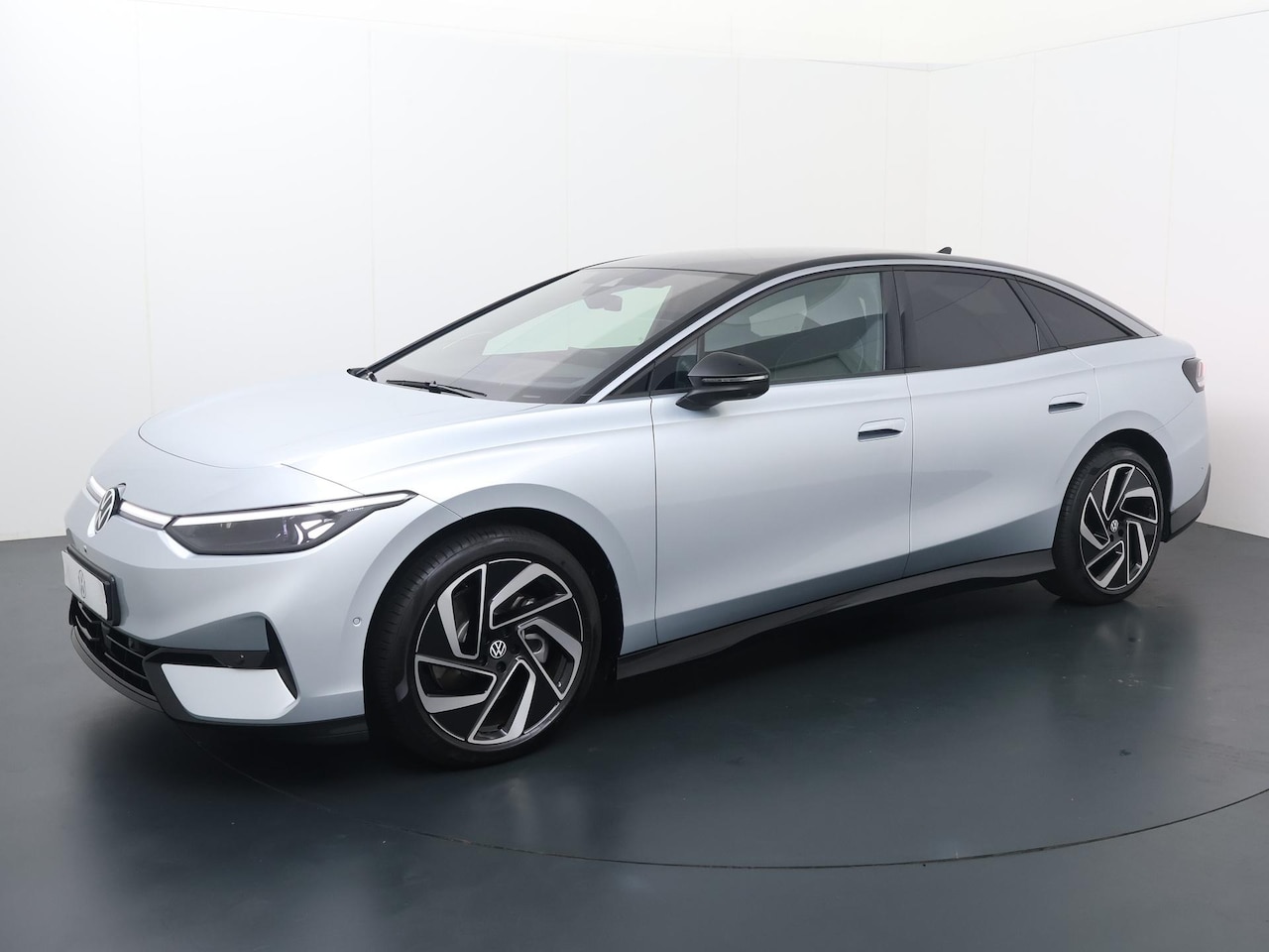 Volkswagen ID.7 - Pro Business 77 kWh | 286 PK | SoH 100 % | Multifunctioneel stuurwiel | Cruisecontrol | St - AutoWereld.nl