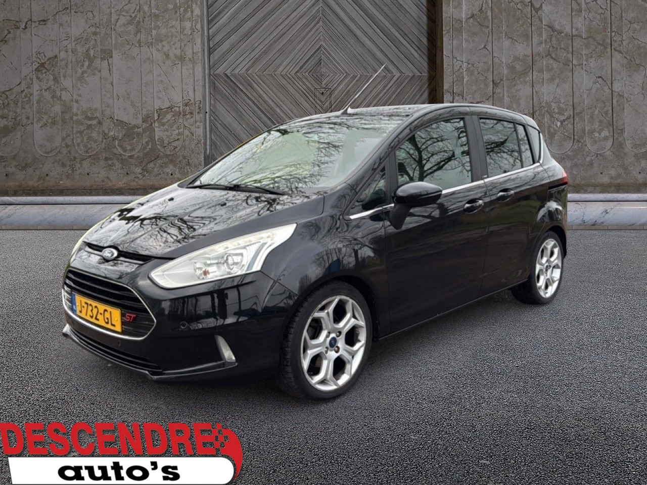 Ford B-Max - 1.0 EcoBoost Titanium nieuwe dis.riem - AutoWereld.nl